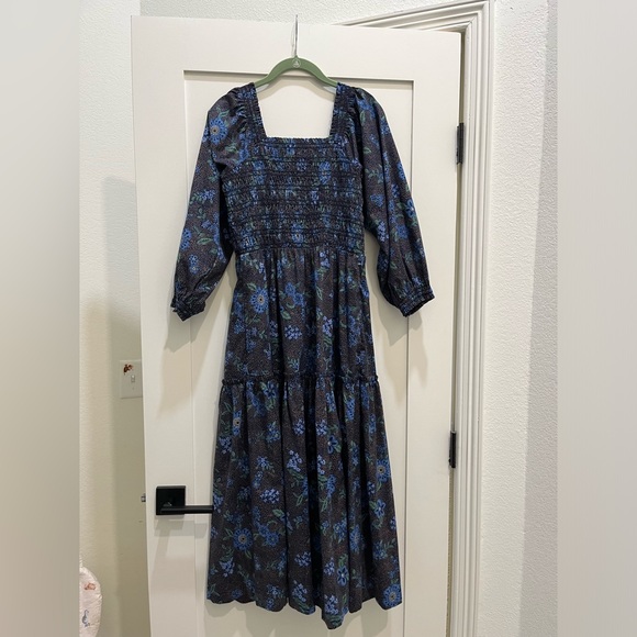 Summersalt: Countryside Poplin Smocked Midi Dress - Rustic Floral in Midnight - Picture 2 of 5